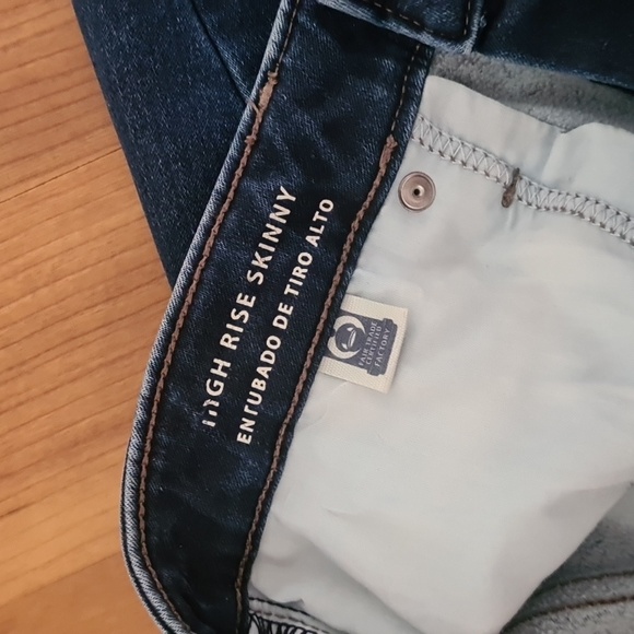 Universal Thread High Rise Skinny Jeans - Picture 4 of 4